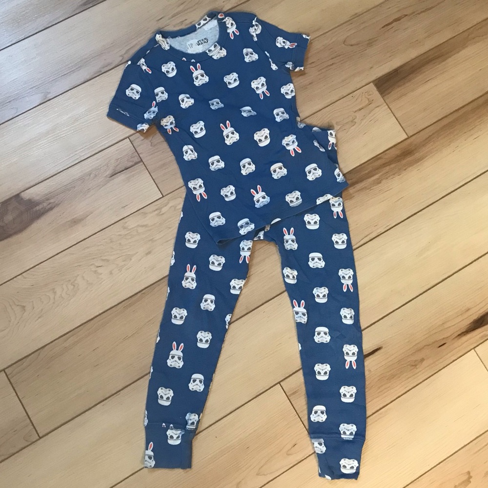Size 6 Star Wars Pajama Set